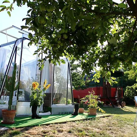 Maison d'hôtes Roulotte Chimere & Serre Nuit Etoilee Cenon-sur-Vienne